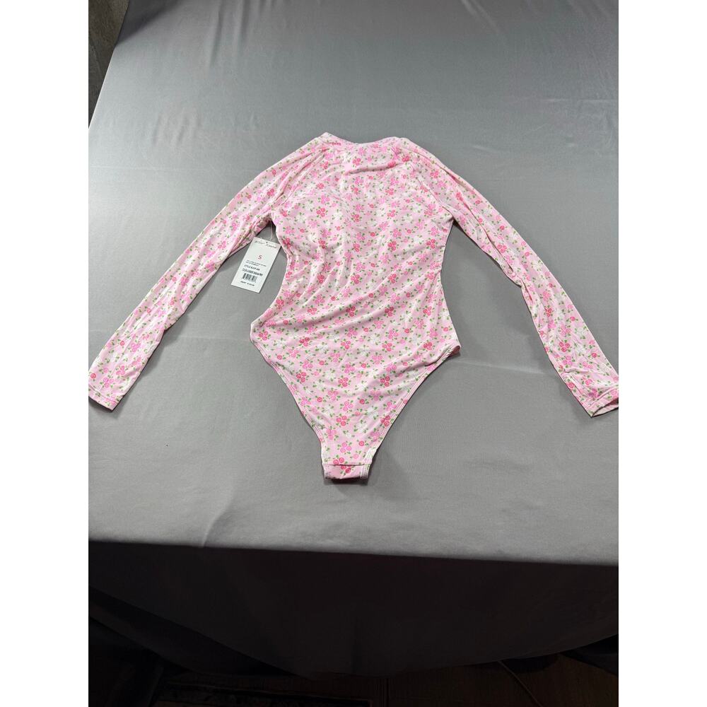 Betsy Johnson 1 piece zip up scuba swimsuit Pink Floral